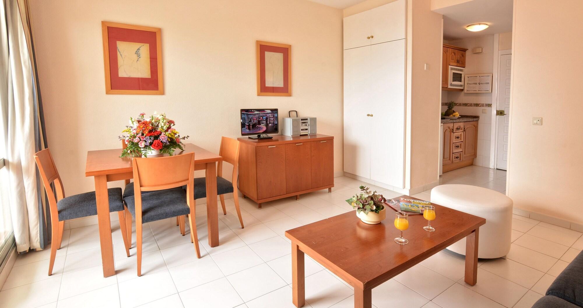 Clc Benal Beach Aparthotel Benalmadena Exterior photo