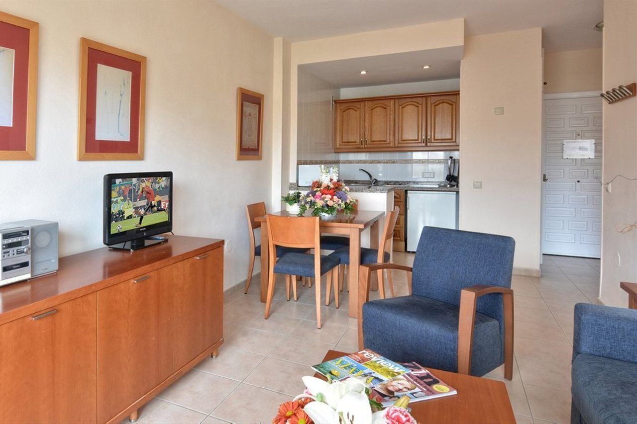 Clc Benal Beach Aparthotel Benalmadena Exterior photo